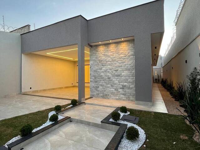 #1092 - Casa para Venda em Goiânia - GO - 1