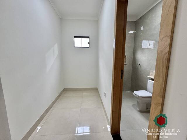 #1094 - Casa para Venda em Goiânia - GO - 3