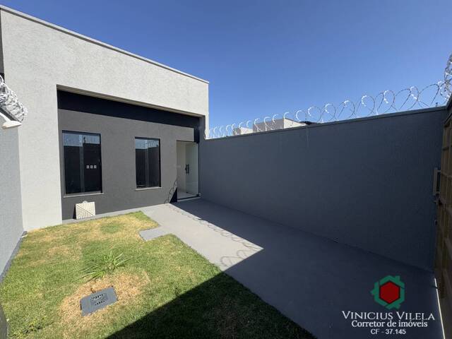 #1098 - Casa para Venda em Goiânia - GO - 1