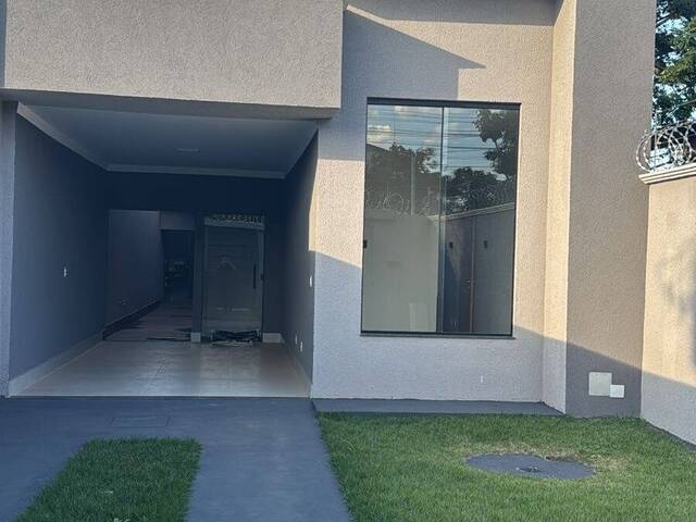 #1106 - Casa para Venda em Aparecida de Goiânia - GO - 1