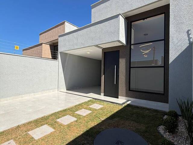 #1110 - Casa para Venda em Aparecida de Goiânia - GO - 2
