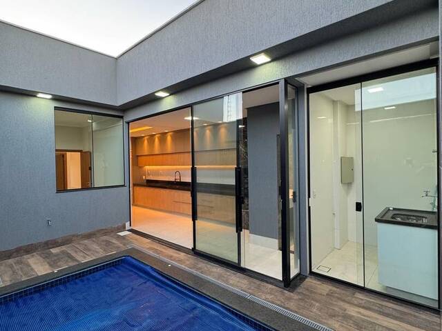 Casa para Venda em Aparecida de Goiânia - 4