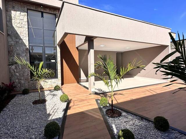 #1119 - Casa para Venda em Goiânia - GO - 3