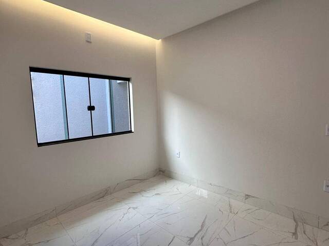 Casa para Venda em Goiânia - 5