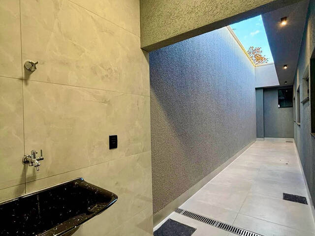 #1122 - Casa para Venda em Aparecida de Goiânia - GO - 3
