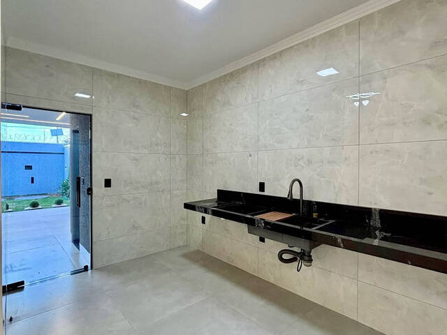 Casa para Venda em Aparecida de Goiânia - 5