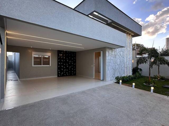 #1123 - Casa para Venda em Goiânia - GO - 1