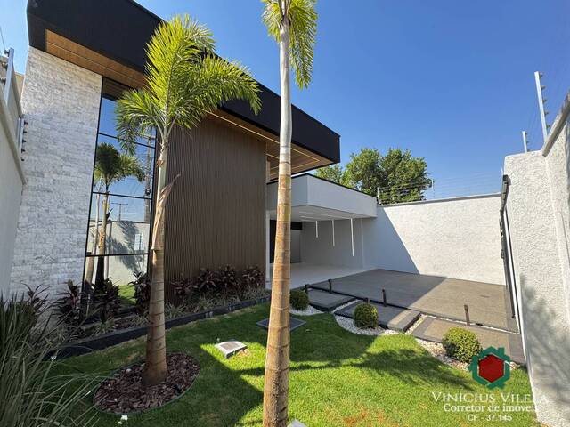 #1124 - Casa para Venda em Goiânia - GO - 1