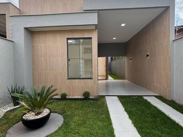 #1127 - Casa para Venda em Aparecida de Goiânia - GO - 3