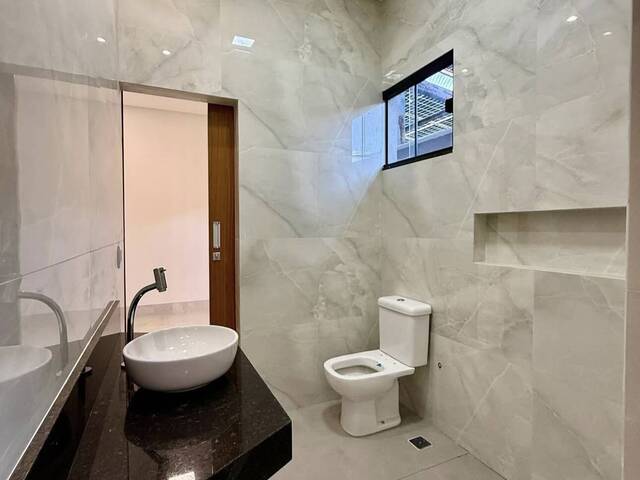 Casa para Venda em Aparecida de Goiânia - 5