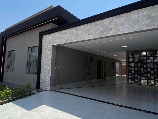 #1132 - Casa para Venda em Aparecida de Goiânia - GO