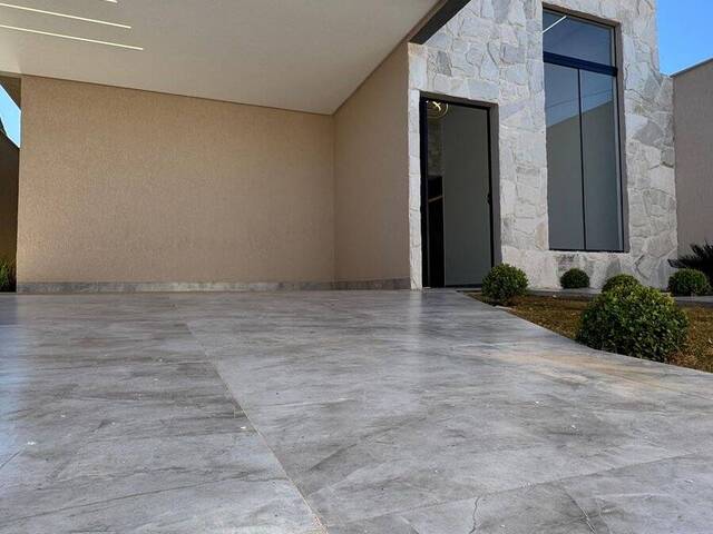 #1134 - Casa para Venda em Goiânia - GO - 2