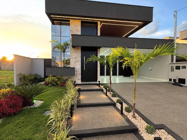 #1137 - Casa para Venda em Aparecida de Goiânia - GO - 3