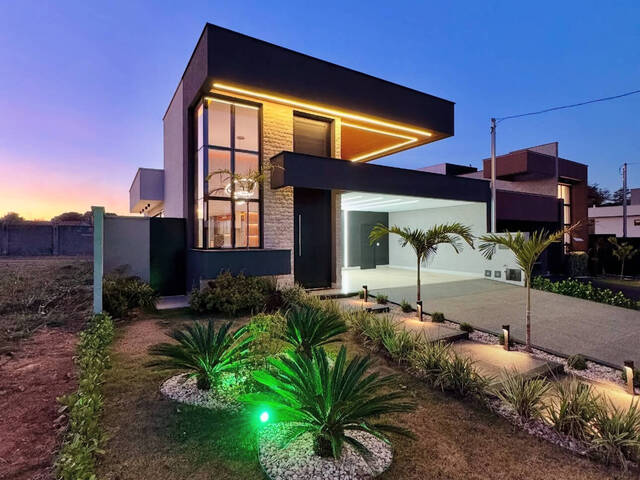 #1137 - Casa para Venda em Aparecida de Goiânia - GO