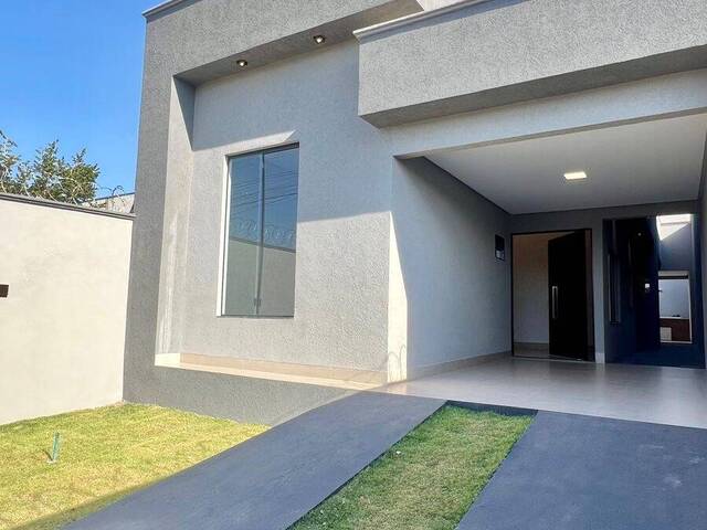 #1139 - Casa para Venda em Aparecida de Goiânia - GO - 1
