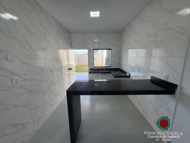 #1141 - Casa para Venda em Goiânia - GO - 2