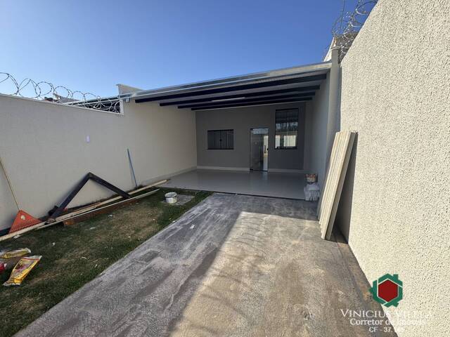 #1141 - Casa para Venda em Goiânia - GO - 1