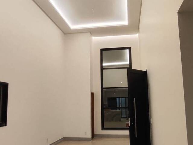 #1144 - Casa para Venda em Aparecida de Goiânia - GO - 3