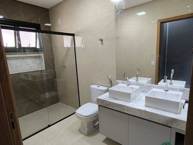 Casa para Venda em Aparecida de Goiânia - 5