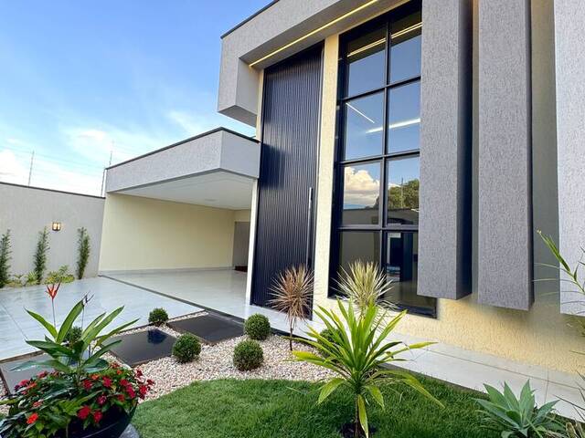 #1149 - Casa para Venda em Goiânia - GO - 1