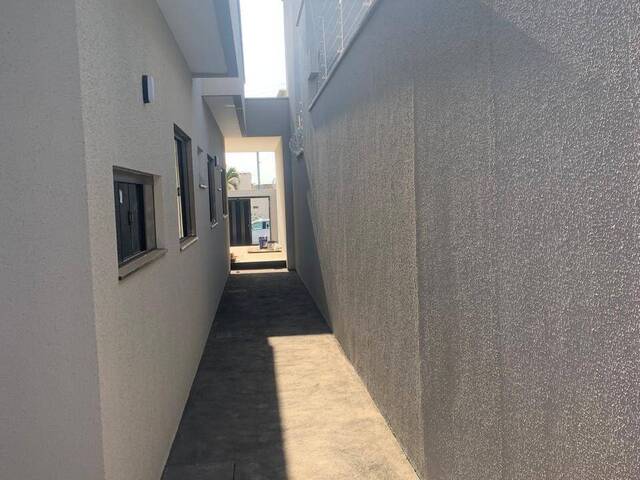 #1153 - Casa para Venda em Aparecida de Goiânia - GO - 3