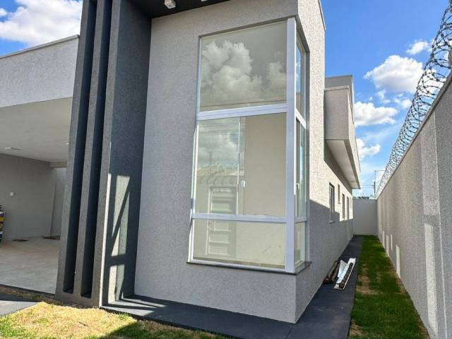 #1171 - Casa para Venda em Aparecida de Goiânia - GO - 2