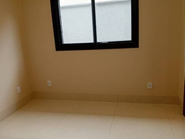 Casa para Venda em Senador Canedo - 5