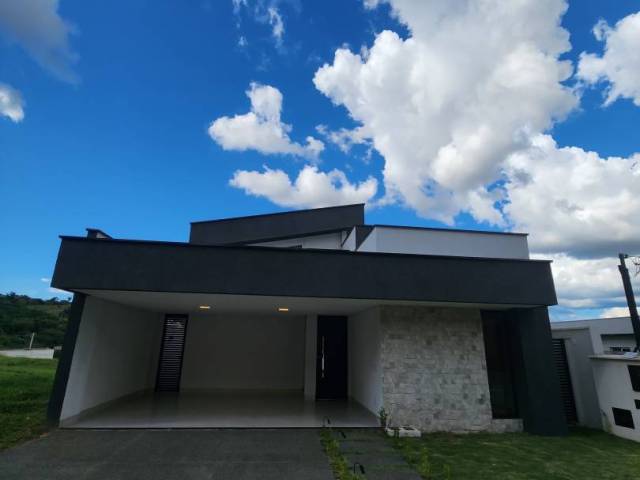 Casa para Venda em Senador Canedo - 4