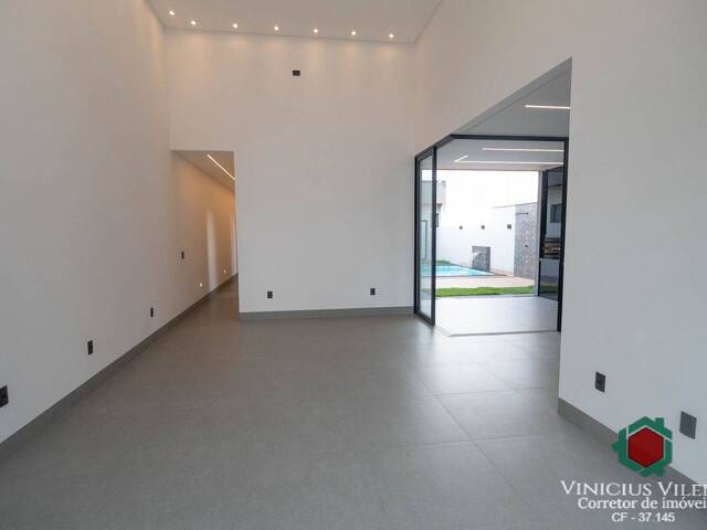 #1193 - Casa para Venda em Goiânia - GO - 2