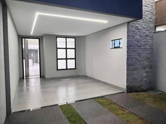 #1195 - Casa para Venda em Goiânia - GO - 2