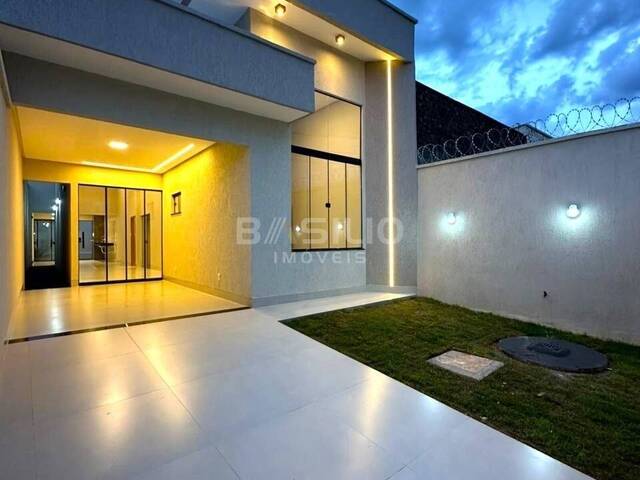 #1196 - Casa para Venda em Aparecida de Goiânia - GO - 3