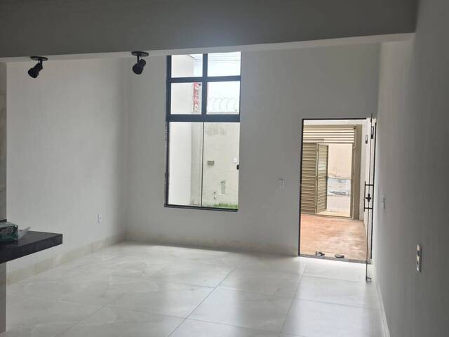 Casa para Venda em Goiânia - 4