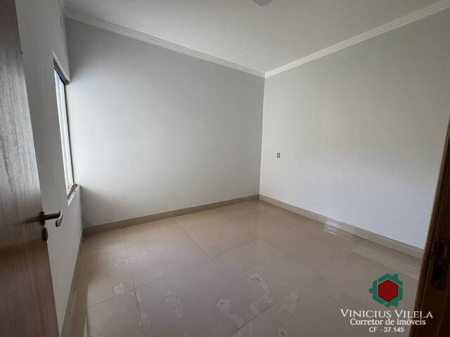 #1200 - Casa para Venda em Goiânia - GO - 2