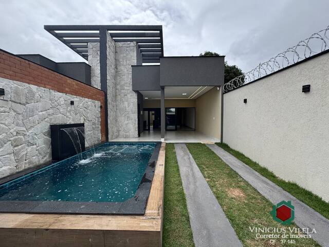 #1201 - Casa para Venda em Aparecida de Goiânia - GO - 3