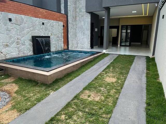#1201 - Casa para Venda em Aparecida de Goiânia - GO - 2