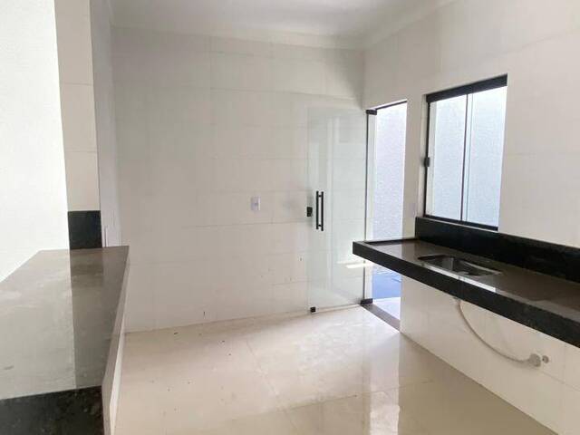 #1156 - Casa para Venda em Goiânia - GO - 3