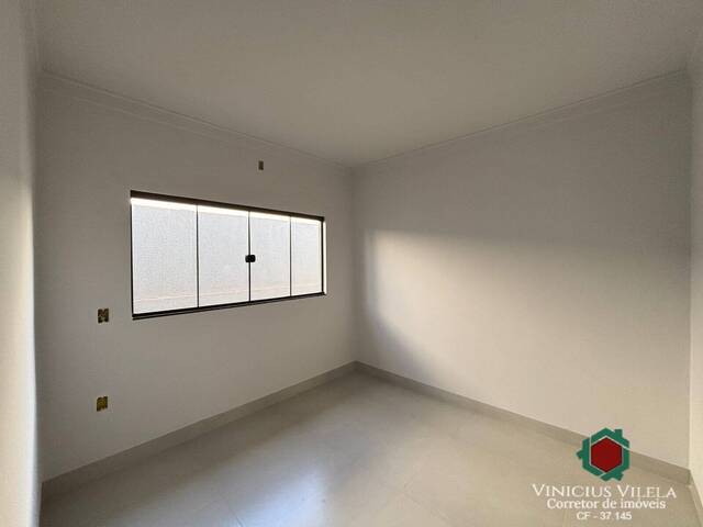 #1209 - Casa para Venda em Aparecida de Goiânia - GO - 2