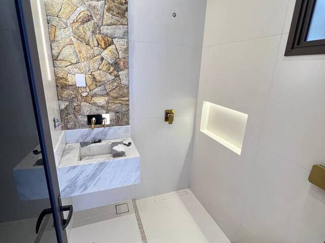 Casa para Venda em Goiânia - 3