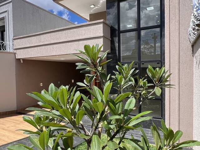 Casa para Venda em Aparecida de Goiânia - 3