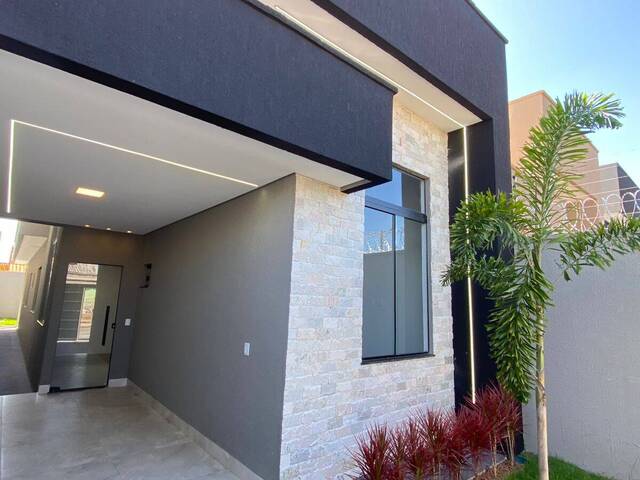 Casa para Venda em Aparecida de Goiânia - 2