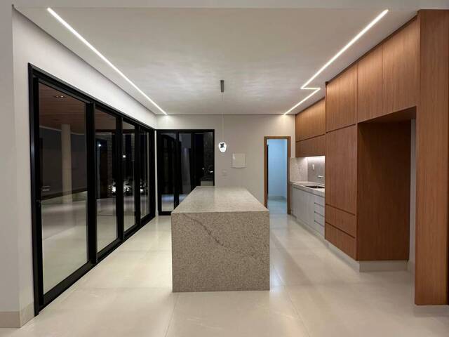 Casa para Venda em Goiânia - 2