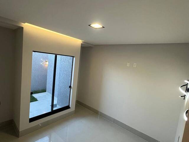 Casa para Venda em Goiânia - 3