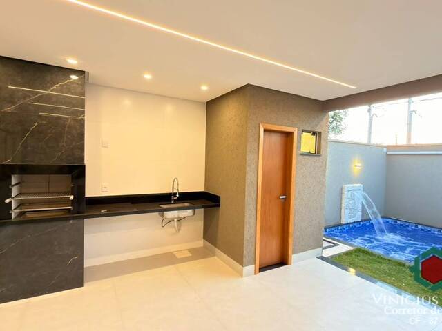 Casa para Venda em Goiânia - 3