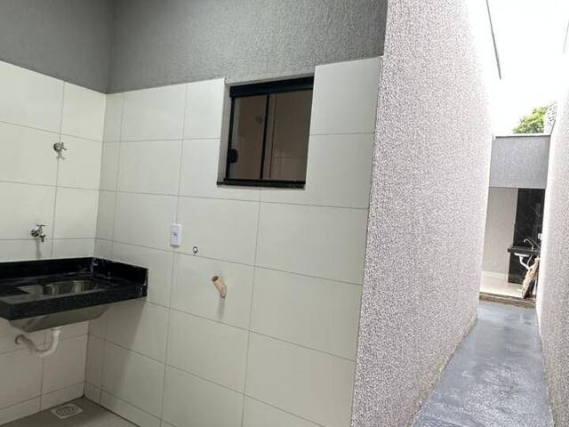 Casa para Venda em Goiânia - 5