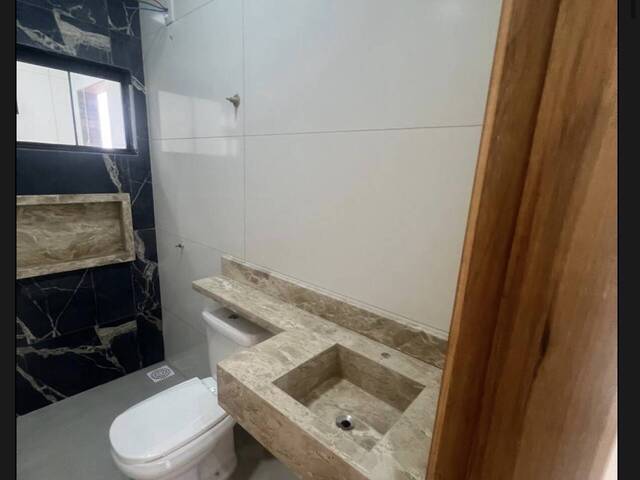 Casa para Venda em Goiânia - 3