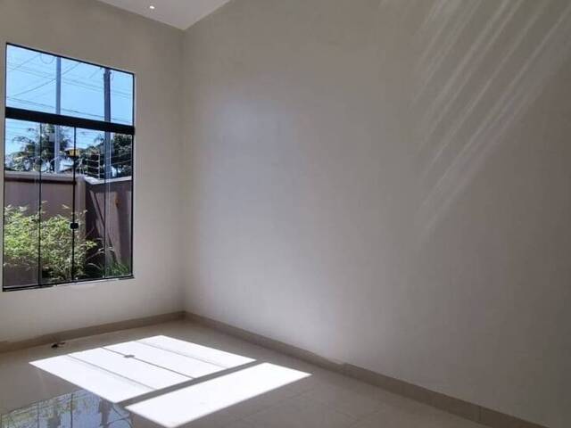 Casa para Venda em Goiânia - 3