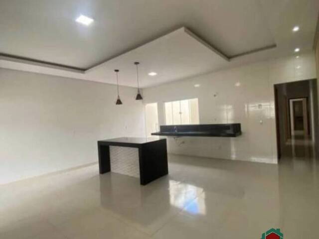 Casa para Venda em Goiânia - 2