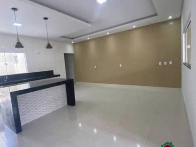 Casa para Venda em Goiânia - 4