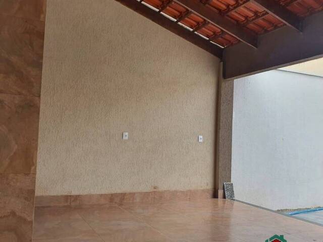 Casa para Venda em Aparecida de Goiânia - 2