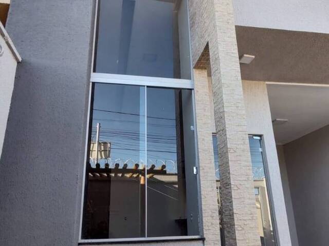 Casa para Venda em Goiânia - 2